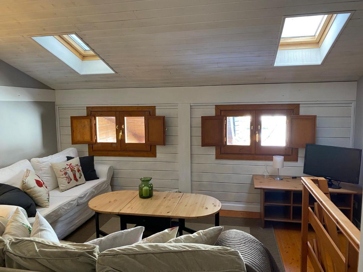 Acogedora Buardilla Duplex 6 Pax Apartment Incles Bagian luar foto